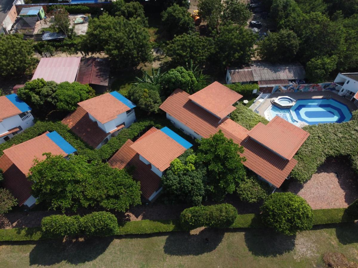 Villa Alejandra Girardot Esterno foto